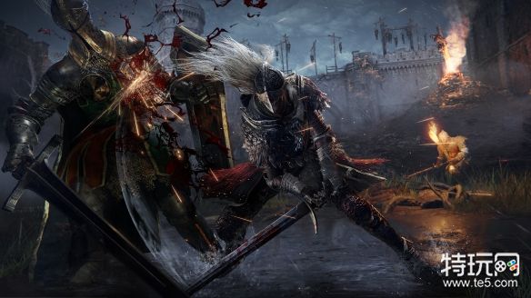 艾尔登法环怎么双持武器