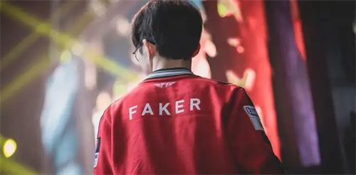 英雄联盟faker为什么叫大飞