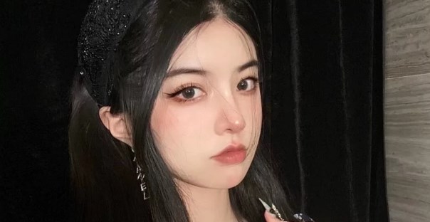 INS超A美女禁欲系高级感头像大全