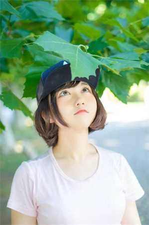 医生按着小豆豆手在抖 我错了我不跑了好疼