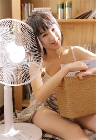 讲讲自己第一次细节真实女生|疼别放了装不下了草莓