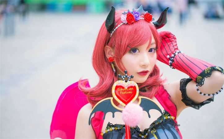 宝宝楼梯上做好刺激 脱了老师的裙子猛然进入