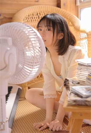 餐桌下 腿张开一点h(一物降一物)全章节阅读