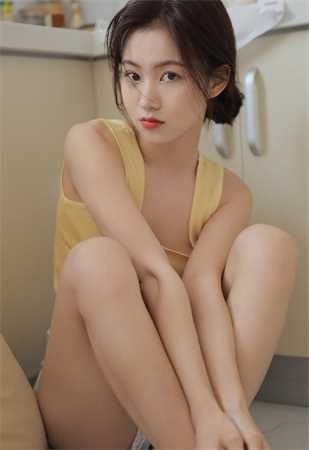 教室里破了班花的处,第章推到小莉萝