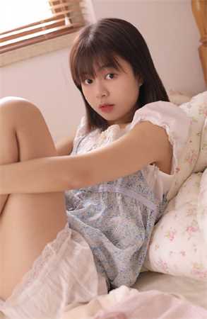 破了语文课代表的那层膜:含苞欲放莞尔一笑180