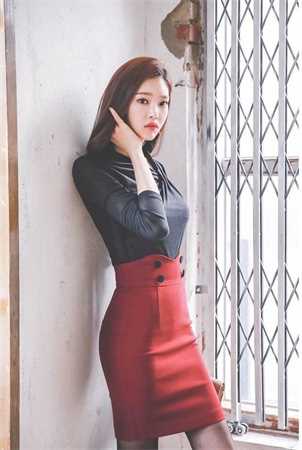 医生别摸啊摁摁惩罚别捏花蒂:丰满老师引诱我进她身体