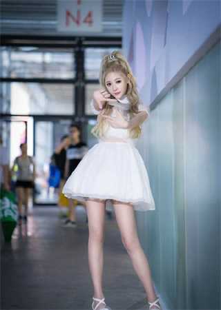 每晚都被他添的流好多水:你那么大会把我弄坏的